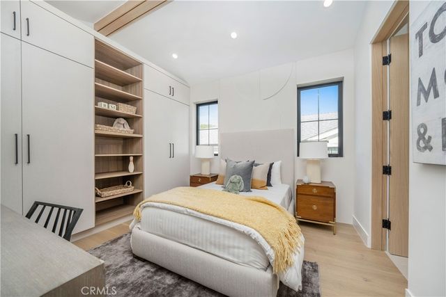 12207 Valleyheart Drive, Studio City, CA 91604