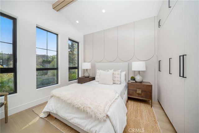 12207 Valleyheart Drive, Studio City, CA 91604