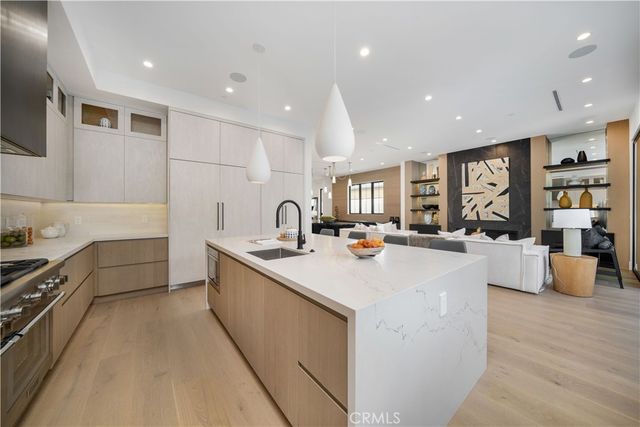 12207 Valleyheart Drive, Studio City, CA 91604