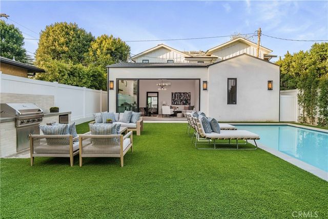 12207 Valleyheart Drive, Studio City, CA 91604