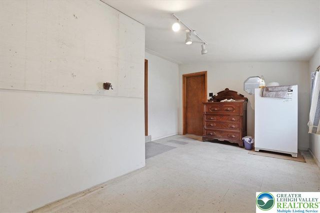 422 Erie Road, Richland Twp, PA 18951