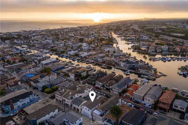 606 36th Street, Newport Beach, CA 92663
