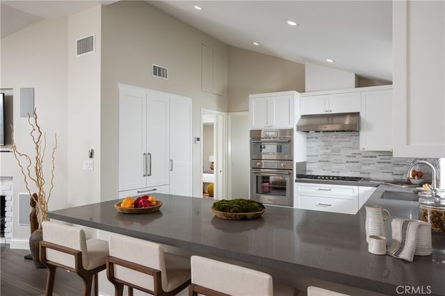 606 36th Street, Newport Beach, CA 92663
