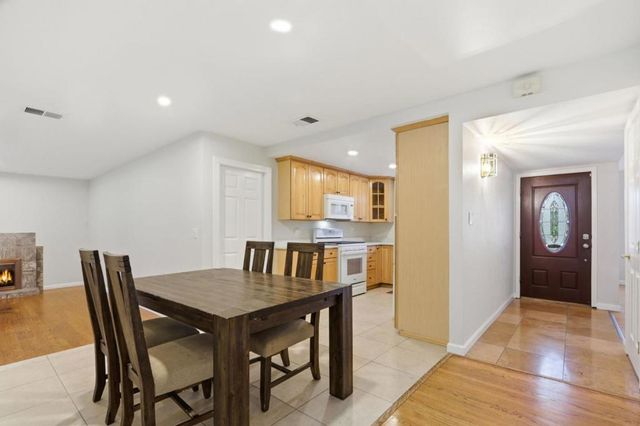 6247 Hokett Way, San Jose, CA 95123