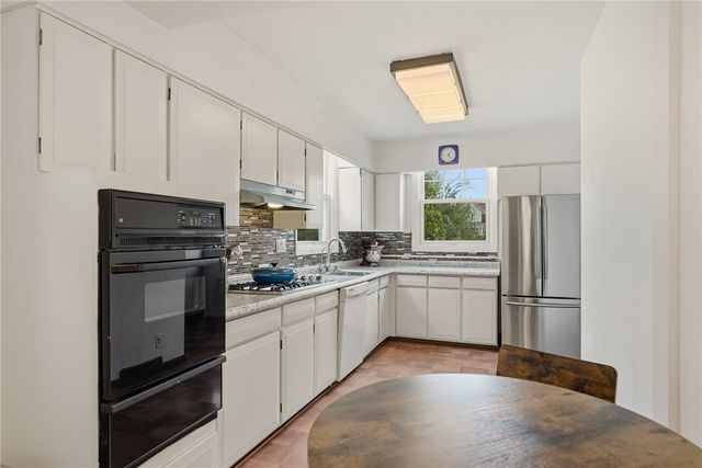 1345 Murdoch Rd, Squirrel Hill, PA 15217