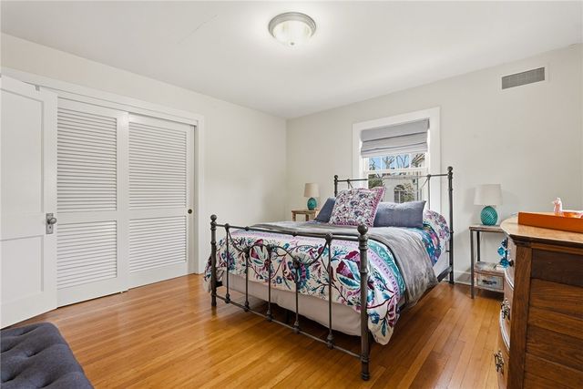 1345 Murdoch Rd, Squirrel Hill, PA 15217