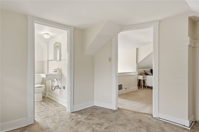 1345 Murdoch Rd, Squirrel Hill, PA 15217