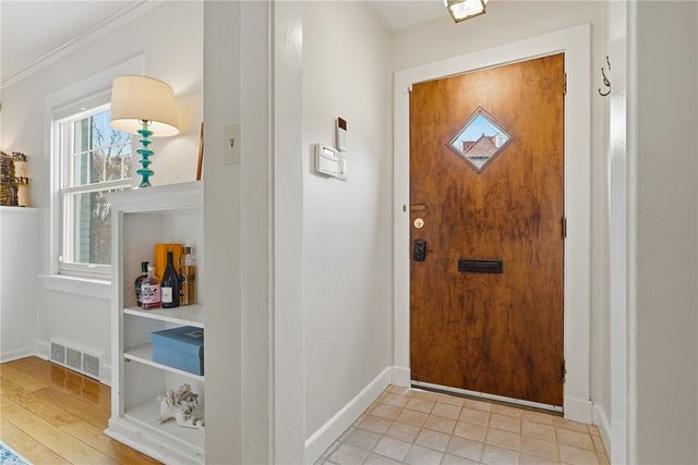 1345 Murdoch Rd, Squirrel Hill, PA 15217