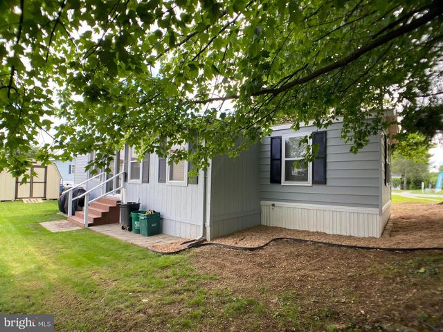 101 GROUSE DR, Lancaster, PA 17603