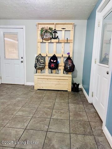 341 Palomino Dr, Harrodsburg, KY 40330