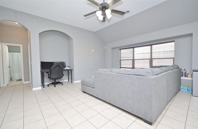 1409 Fox Glen Trail, Mansfield, TX 76063