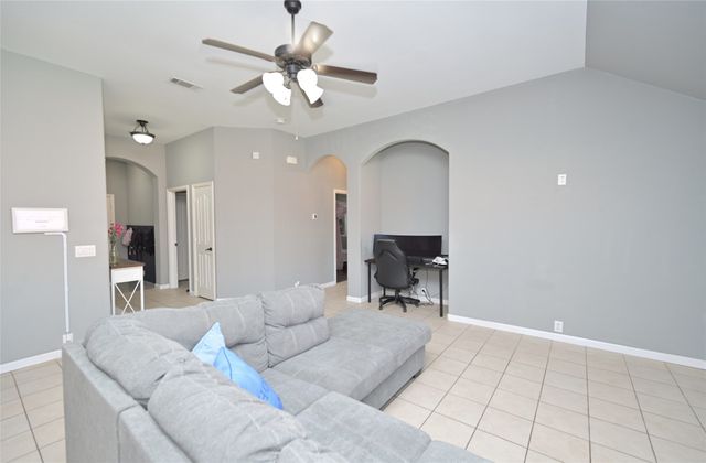 1409 Fox Glen Trail, Mansfield, TX 76063