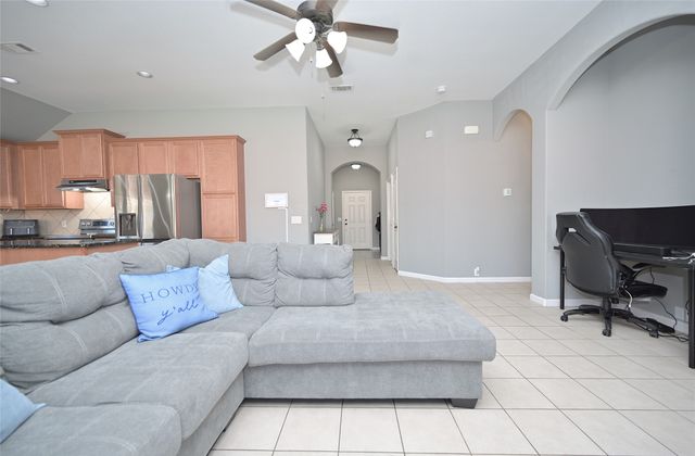 1409 Fox Glen Trail, Mansfield, TX 76063