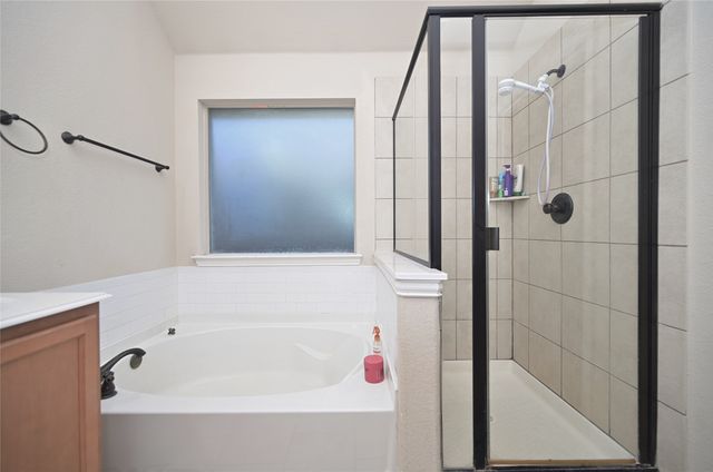 1409 Fox Glen Trail, Mansfield, TX 76063