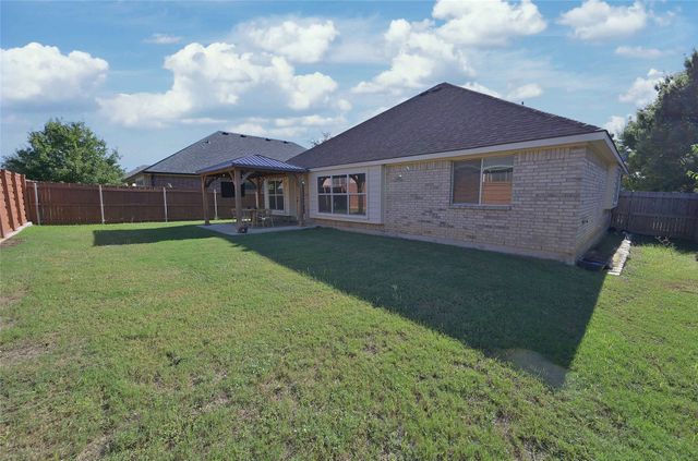 1409 Fox Glen Trail, Mansfield, TX 76063