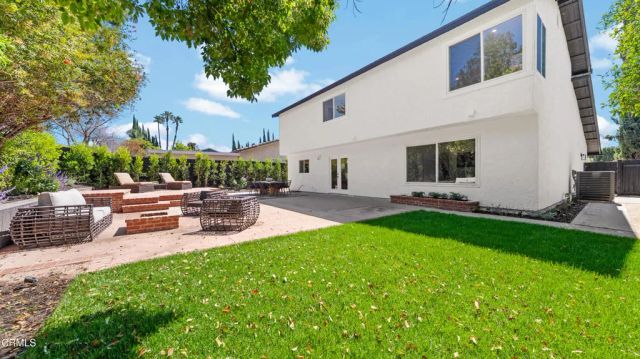 2283 Northpark Street, Thousand Oaks, CA 91362