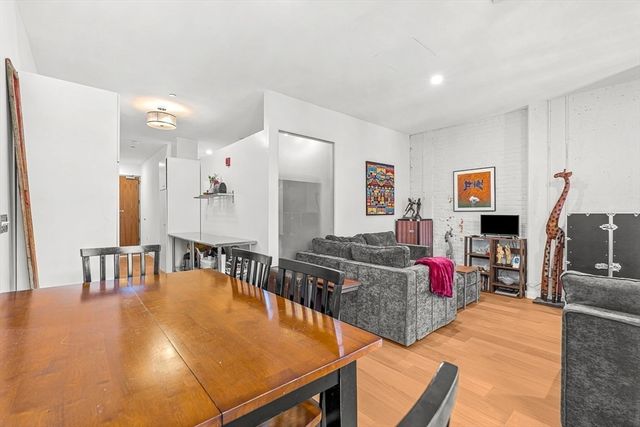 346 Congress St 514, Boston, MA 02210