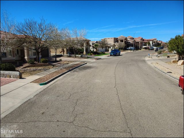 1231 FRANKLIN PERCH Place, El Paso, TX 79912