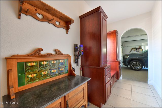 1231 FRANKLIN PERCH Place, El Paso, TX 79912