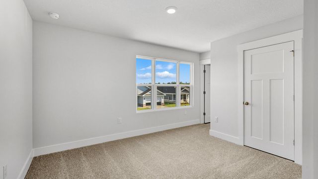8094 Fox Hunt Drive, Milton, FL 32583