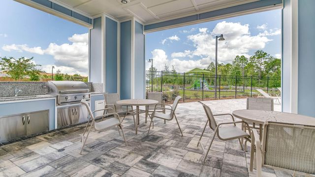8094 Fox Hunt Drive, Milton, FL 32583