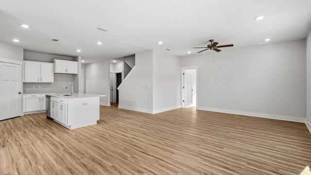 8094 Fox Hunt Drive, Milton, FL 32583