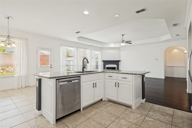 123 Derby Lane, Hickory Creek, TX 75065