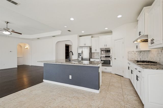 123 Derby Lane, Hickory Creek, TX 75065