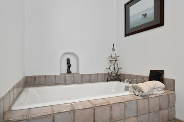 794 Camino Los Abuelos, Lamy, NM 87540