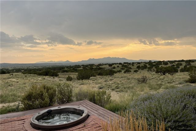 794 Camino Los Abuelos, Lamy, NM 87540