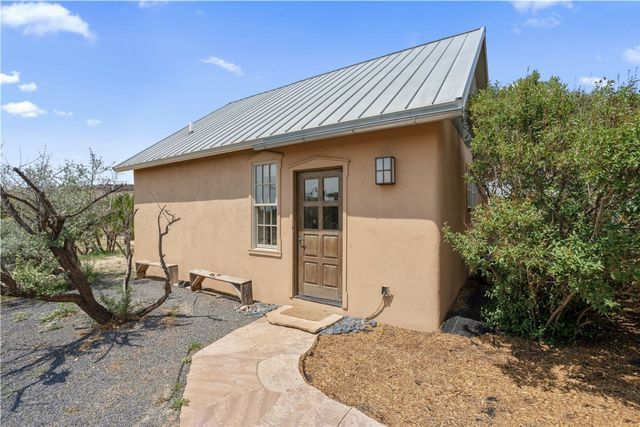 794 Camino Los Abuelos, Lamy, NM 87540