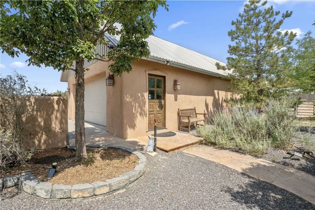 794 Camino Los Abuelos, Lamy, NM 87540