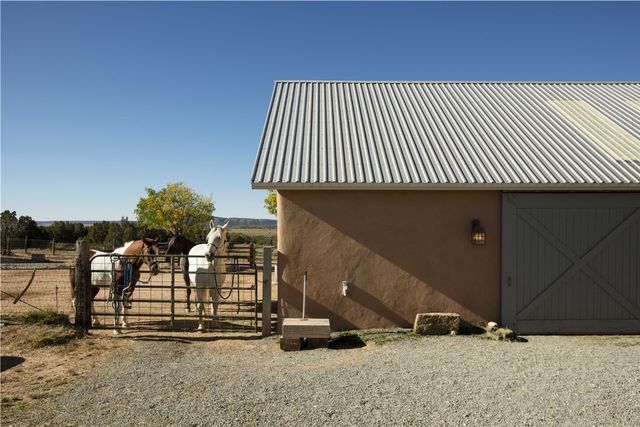 794 Camino Los Abuelos, Lamy, NM 87540