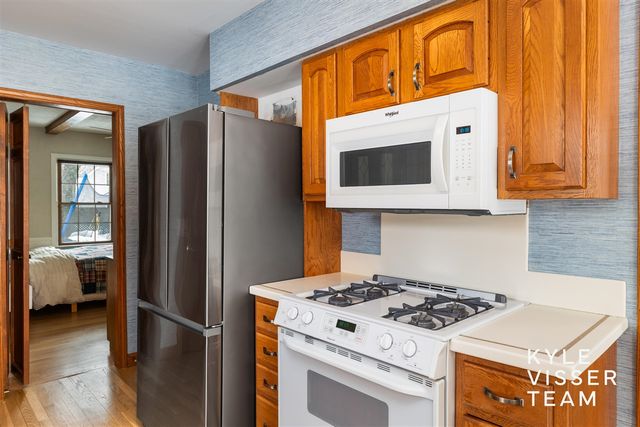 849 Maxwell Avenue, East Grand Rapids, MI 49506