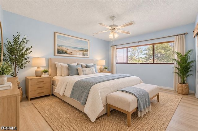 15400 Cedarwood LN 202, Naples, FL 34110