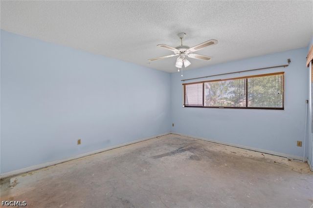 15400 Cedarwood LN 202, Naples, FL 34110