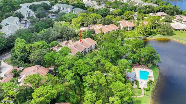 15400 Cedarwood LN 202, Naples, FL 34110