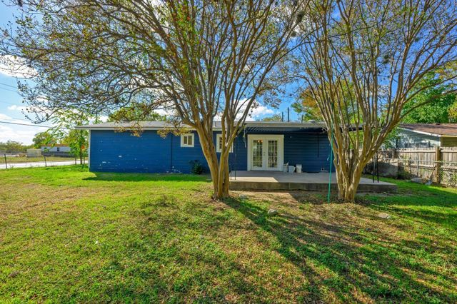 6214 Club TER, Austin, TX 78741
