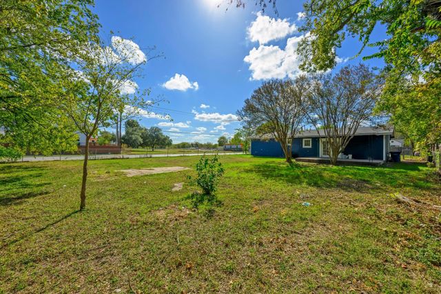 6214 Club TER, Austin, TX 78741