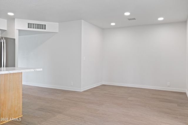 13829 N 10TH Place, Phoenix, AZ 85022
