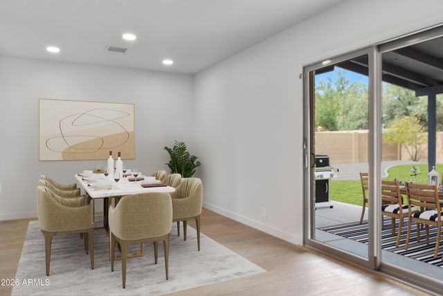 13829 N 10TH Place, Phoenix, AZ 85022