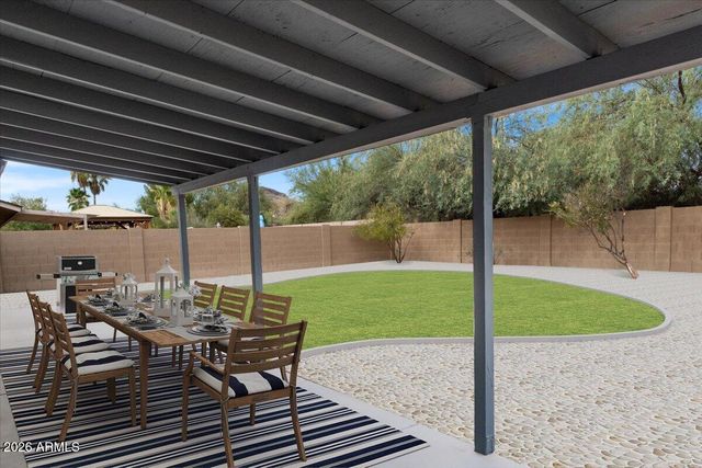 13829 N 10TH Place, Phoenix, AZ 85022