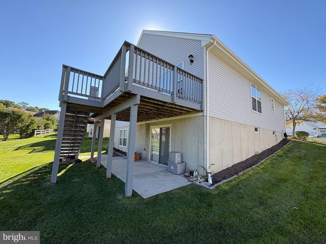 5 ATRIUM DR, Bordentown Twp, NJ 08620