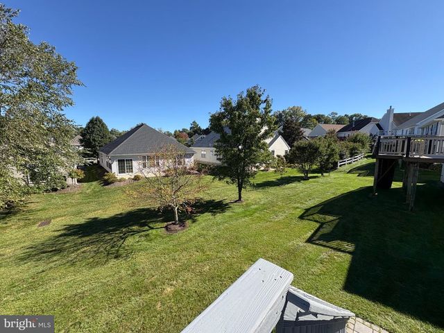 5 ATRIUM DR, Bordentown Twp, NJ 08620
