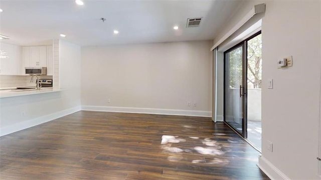 300 Johnson Ferry Road NE A206, Sandy Springs, GA 30328