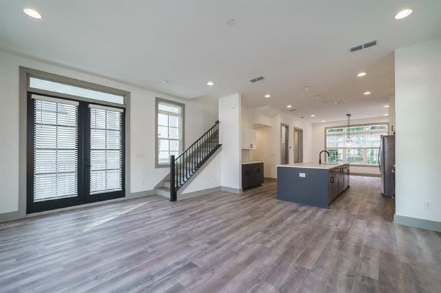 40 Becker Place, Atlanta, GA 30307