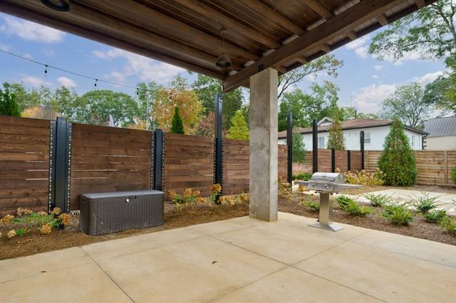 40 Becker Place, Atlanta, GA 30307