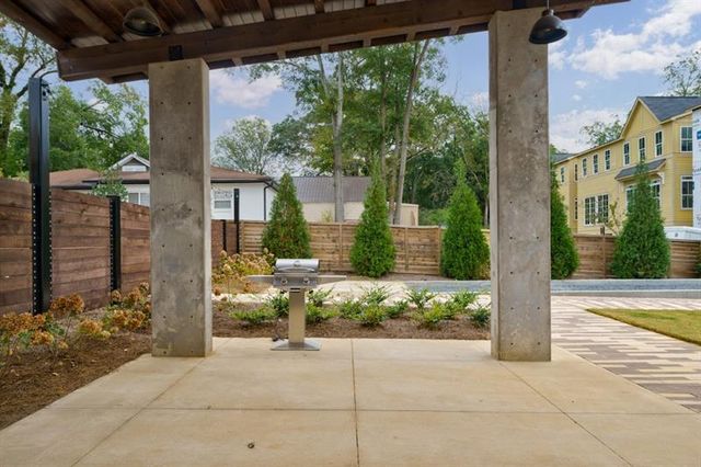 40 Becker Place, Atlanta, GA 30307