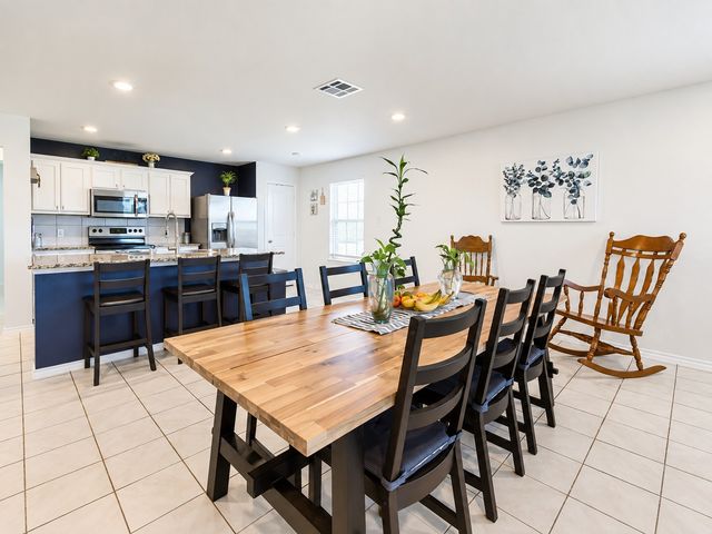 513 Clearlake Drive, Waxahachie, TX 75165