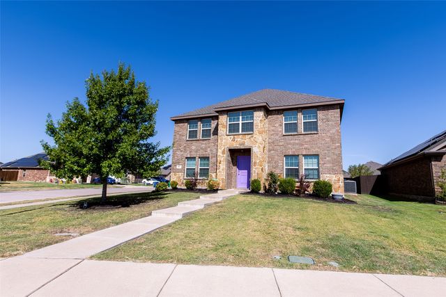 513 Clearlake Drive, Waxahachie, TX 75165